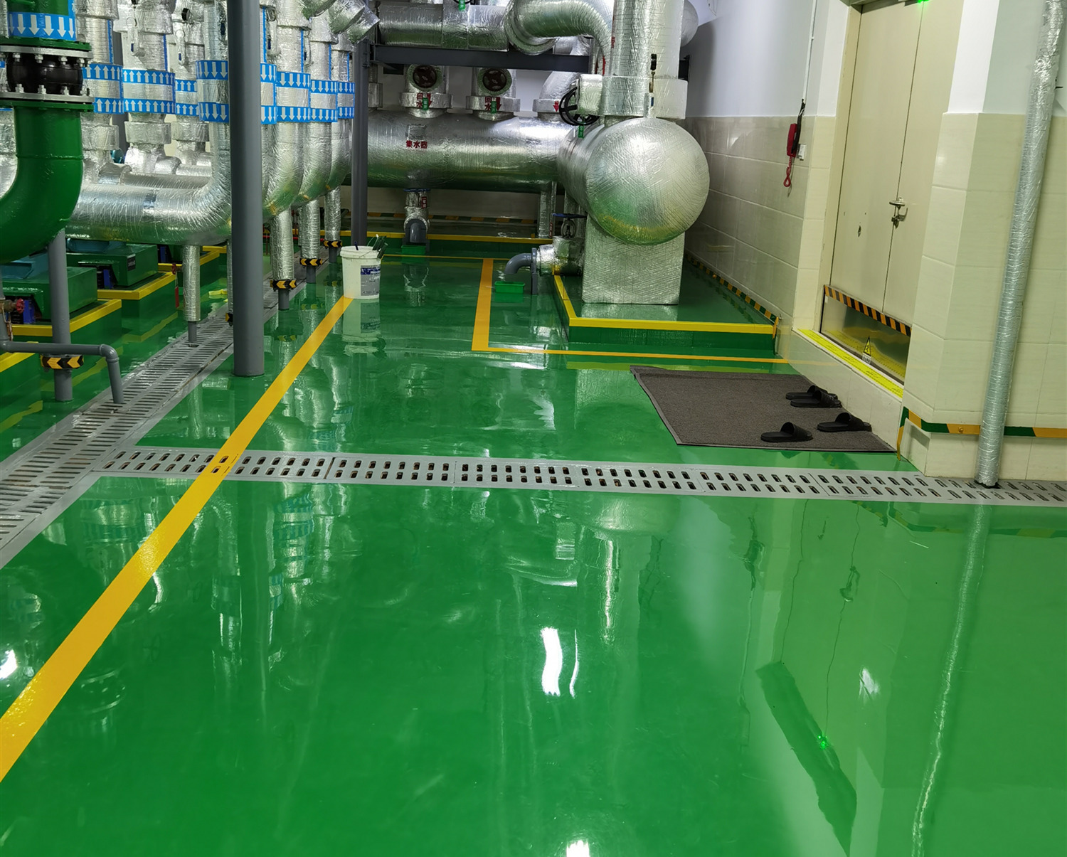 配电房树脂自流平地坪设备房专用地板漆防静电工程耐磨防火涂料