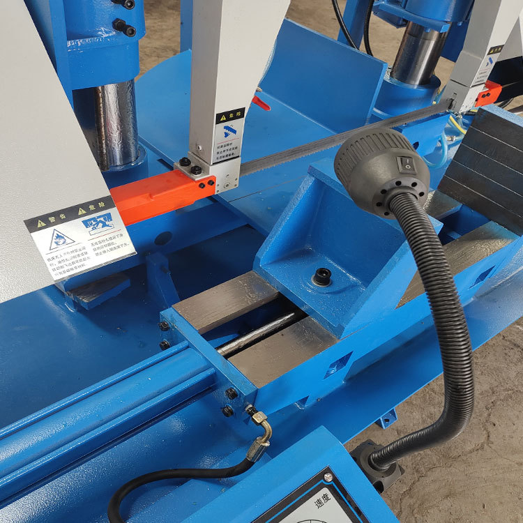 旋转角度带锯床gta-300/400任意角度锯切方钢90°45度60°锯床
