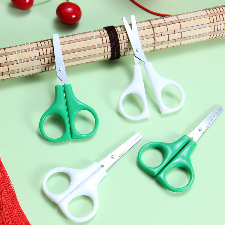 Office Home Scissors Sewing Kit First Aid Kits Matching Scissors Mini-Portable Children Handmade Small Scissors Wholesale