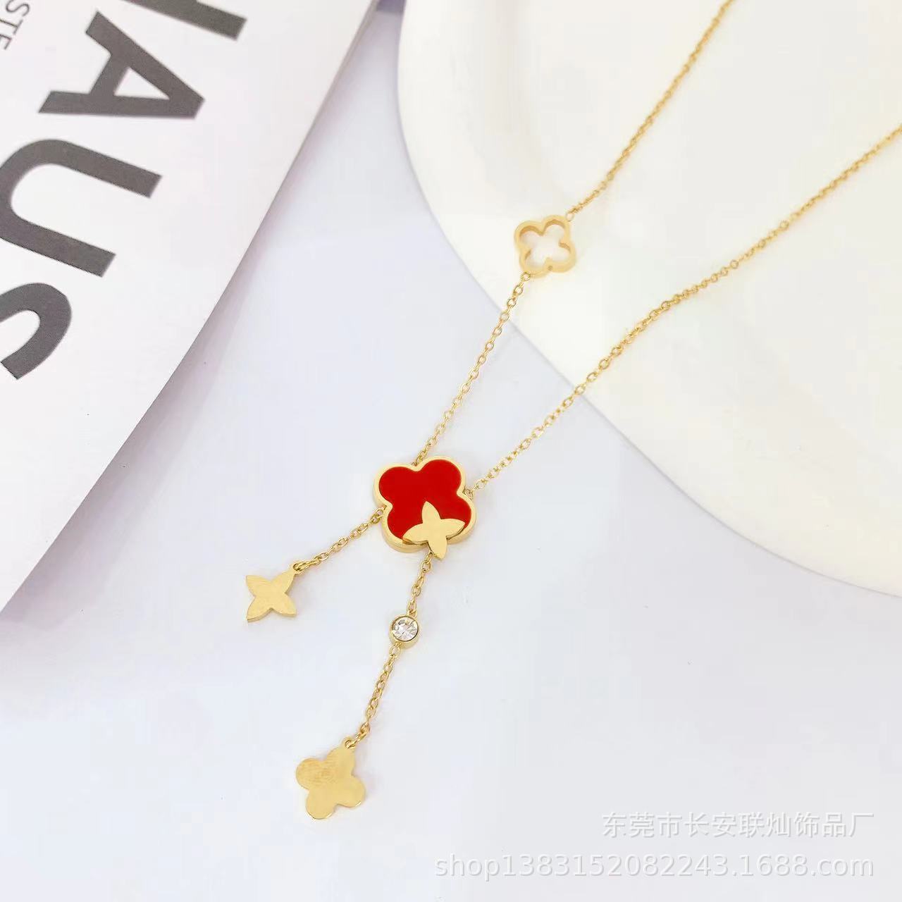 Korean Style Simple Clover Tassel Titanium Steel Necklace New Accessories Elegant Thick 18K Gold Plating Clover Pendant Lock