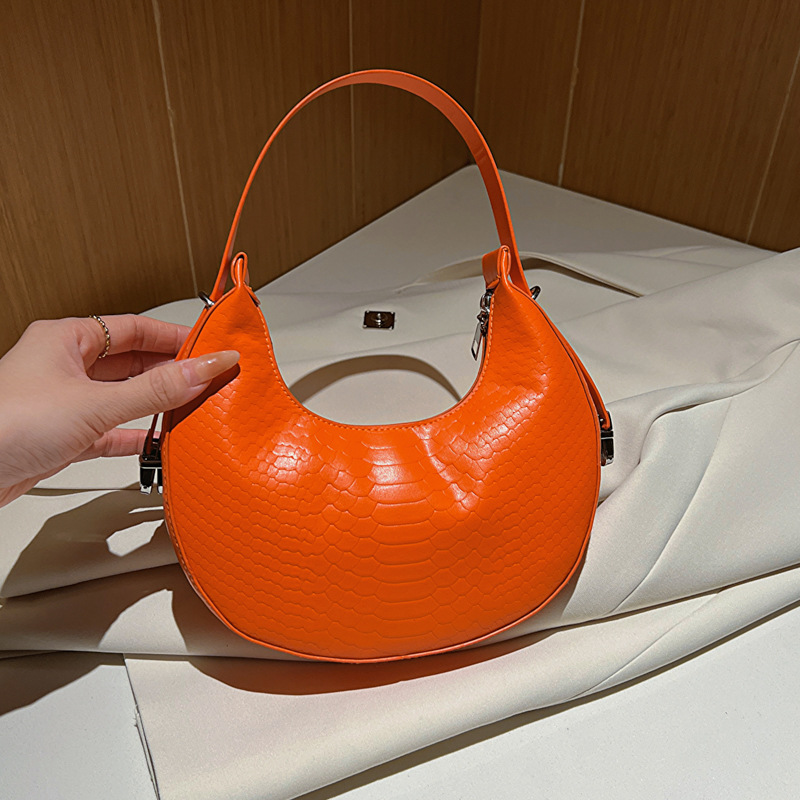 Candy-Colored Underarm Casual Bag for Women 2023 New Arrival Spring Fashionable Pure Color Trendy Shoulder Handbag