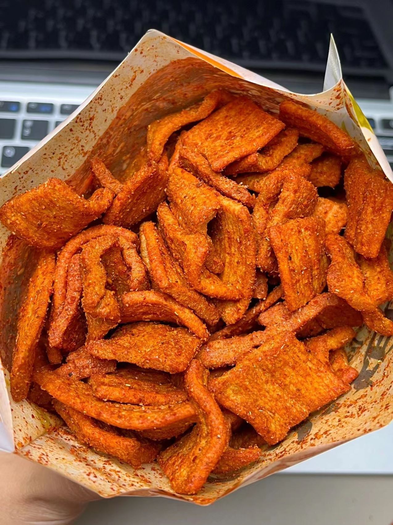 大小姐手工辣条网红香辣酥脆手工锅巴即食香酥零食休闲解馋食品