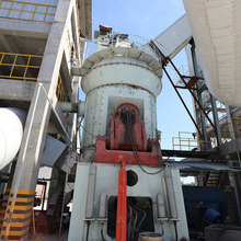 厂家推荐 425目矿渣水渣钢渣微粉立磨 水渣加工磨粉机一小时产量