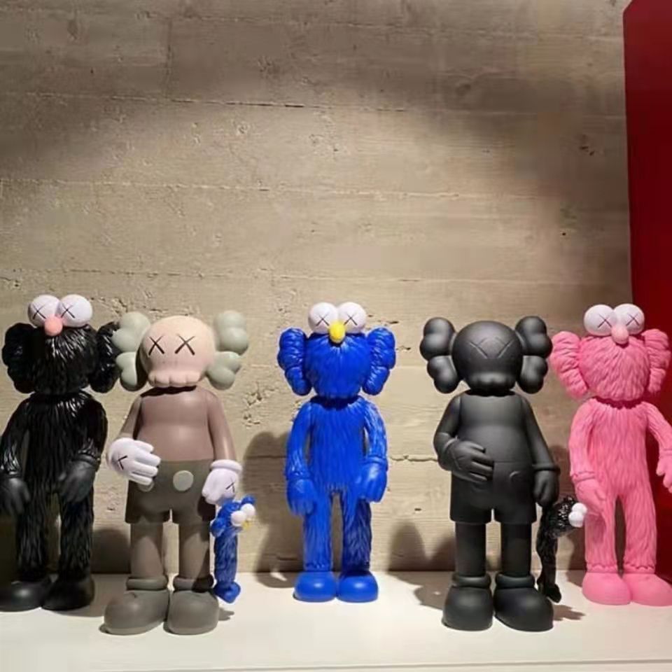 2020新款原型潮流kaws手提公仔芝麻街手办模型暴力熊玩偶玩具摆件