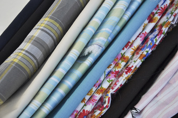 斜纹棉布纯棉布头布料论斤全棉碎大块布清仓批发布按斤称重处理价