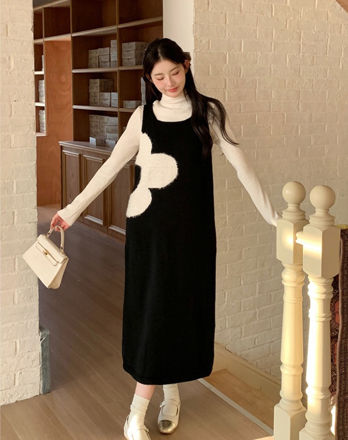 Autumn and Winter Maternity Dress 2023 New Korean Style Fashion Loose Thickened Sweater and Sleeveless Dress + Turtleneck Bottoming Shirt