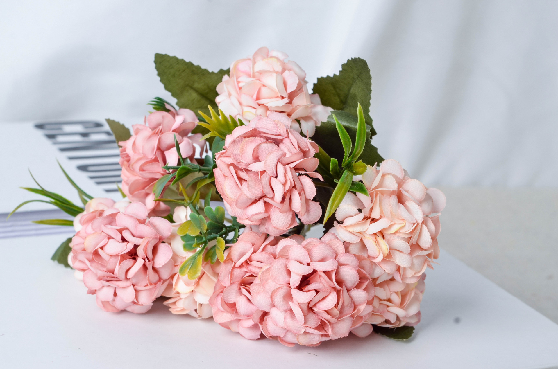 短枝绣球把束花婚庆新娘手捧花束婚礼摄影道具人造花派对装饰花