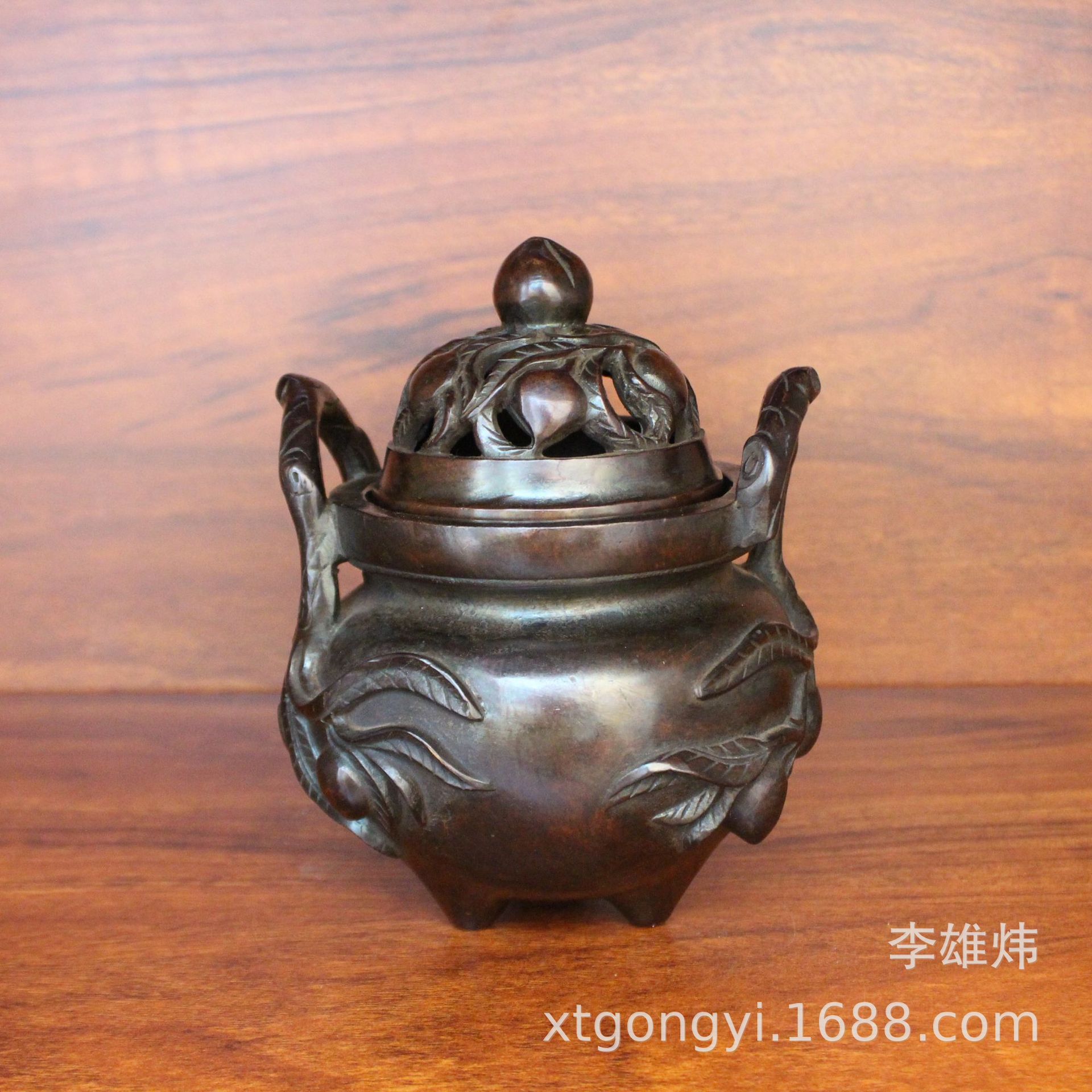 雄腾工艺 厂家批发定制 仿古铜香炉 寿桃仙桃铜炉 宣德炉 熏香炉