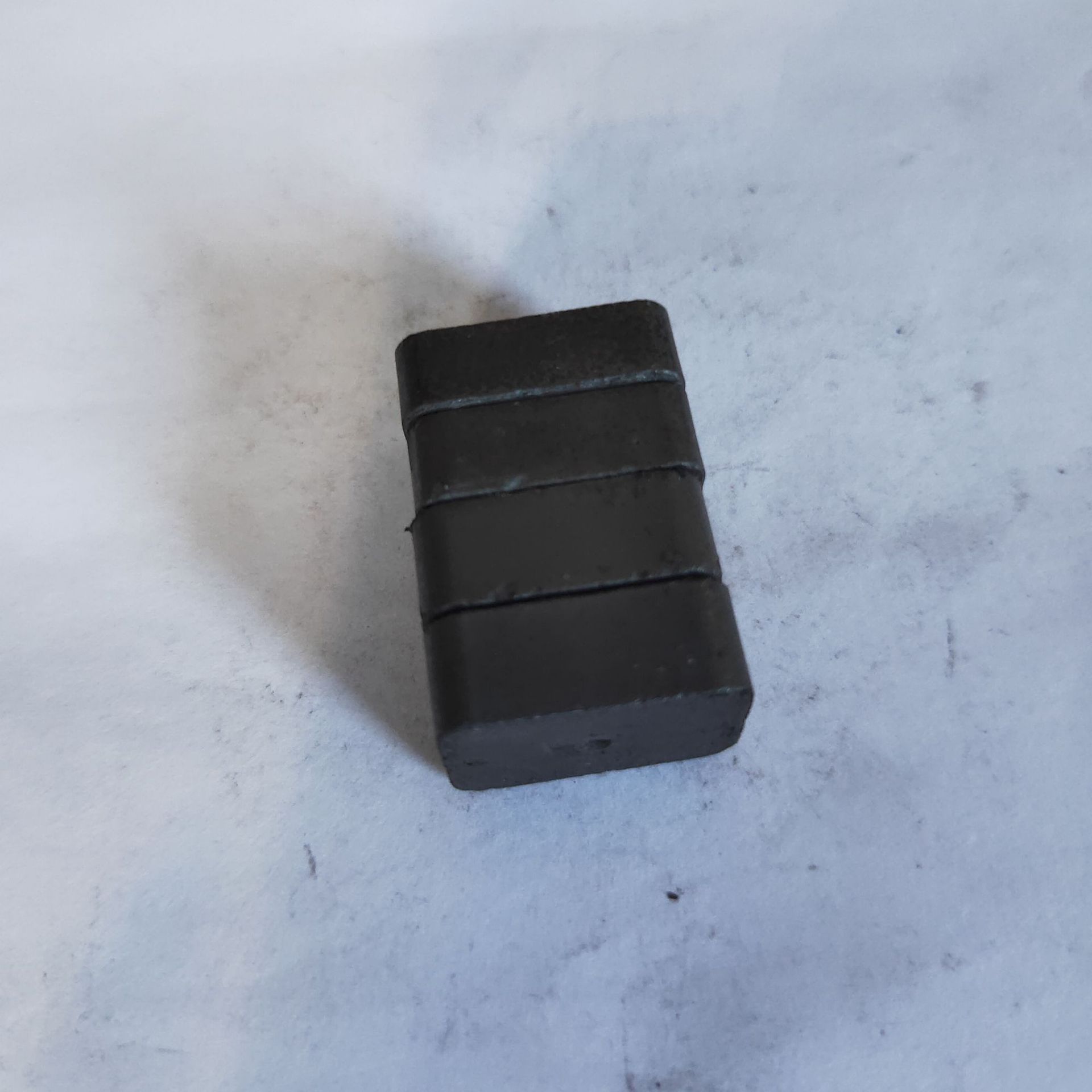 y30异方性模压烧结陶瓷湿压磁铁 f20x12*6铁氧体永磁铁方块磁钢