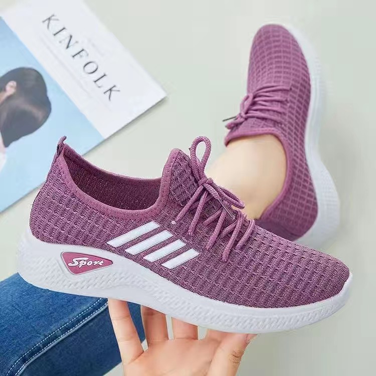 2023 New Flying Woven Women's Sneaker Spring and Summer Soft Bottom Casual Mom Shoes Mesh Low-Top Running Student Shoes