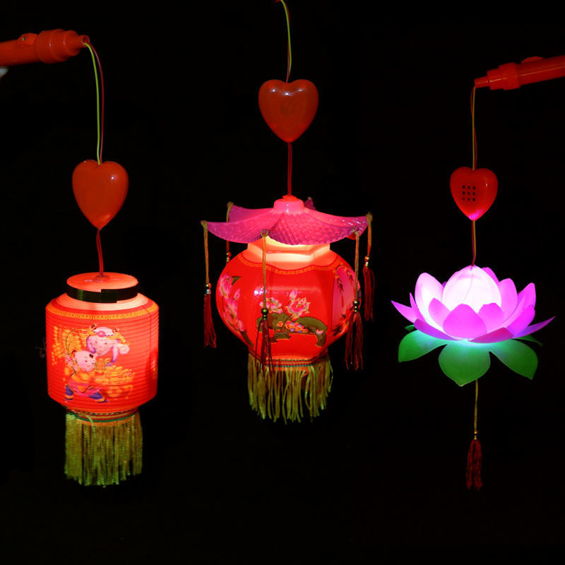 手提灯笼地摊红灯笼批发手提灯音乐发光儿童过年玩具春节元宵花灯