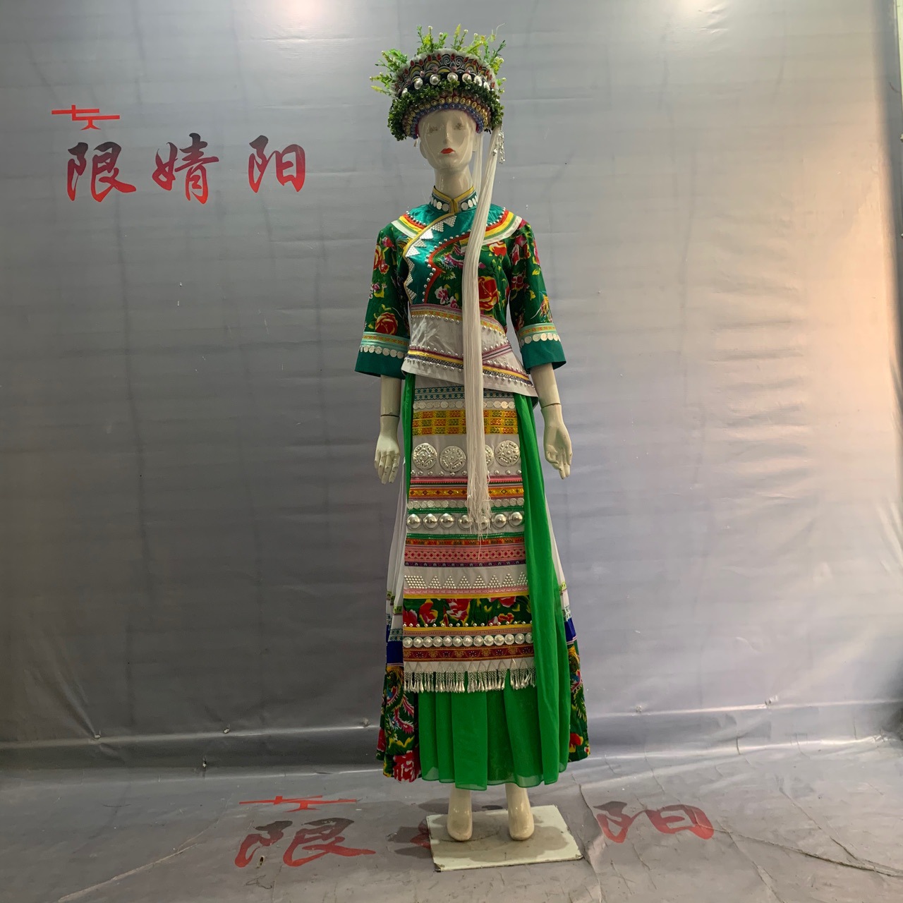 云南大理白族服饰 民族风 少数民族演出服装金花服舞蹈表演服女装