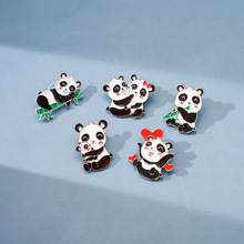 中国熊猫胸针可爱动物滴油金属徽章服装道具配饰爱心大熊猫胖领针