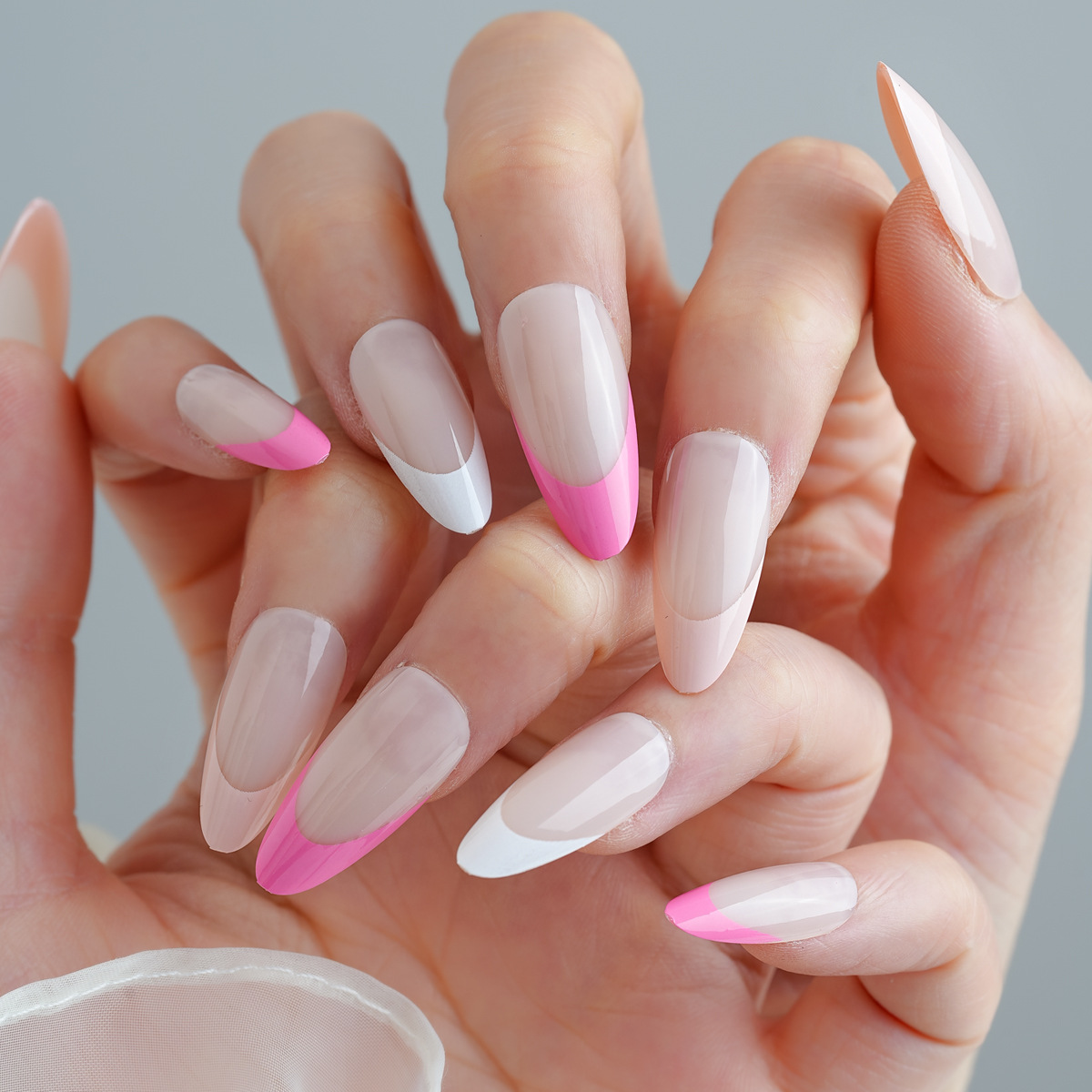 新款欧美穿戴甲成品假指甲贴片可拆卸拼色穿戴式美甲片盒装跨境