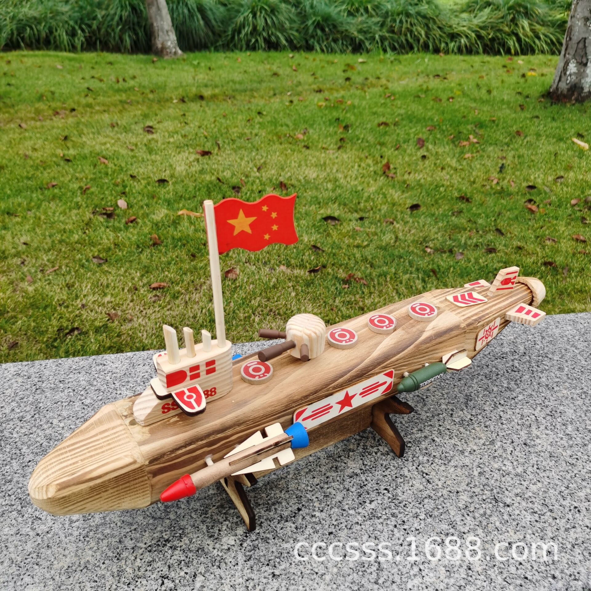 木质玩具核潜艇模型道具儿童玩具潜水艇工艺品 景区热销精美摆件