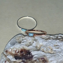 韩国代购 轻奢 冰海蓝色锆石设计感小方钻极细细圈戒指钻戒指环女
