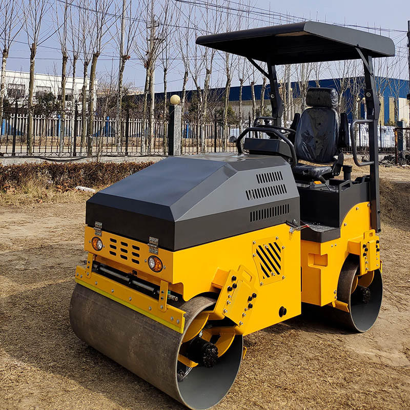 3吨微型震动碾地机小型座驾式压实机沟槽压实设备双钢轮压路机