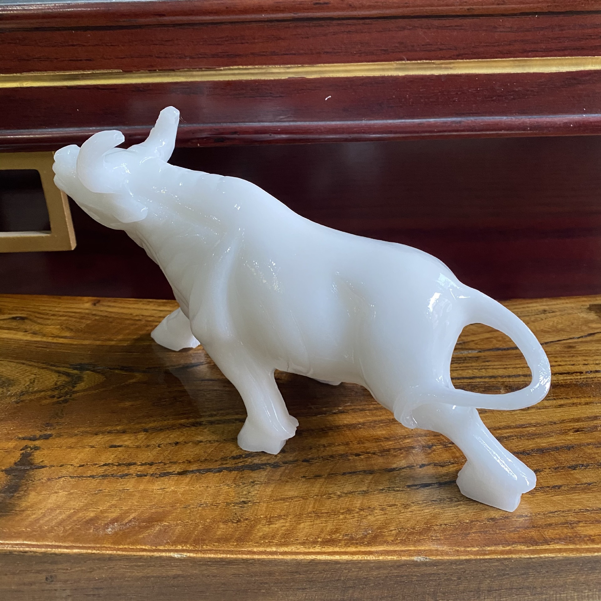 阿富汗白玉牛玉雕摆件白菜玉石家庭客巴玉牛客厅摆件公司礼品批发