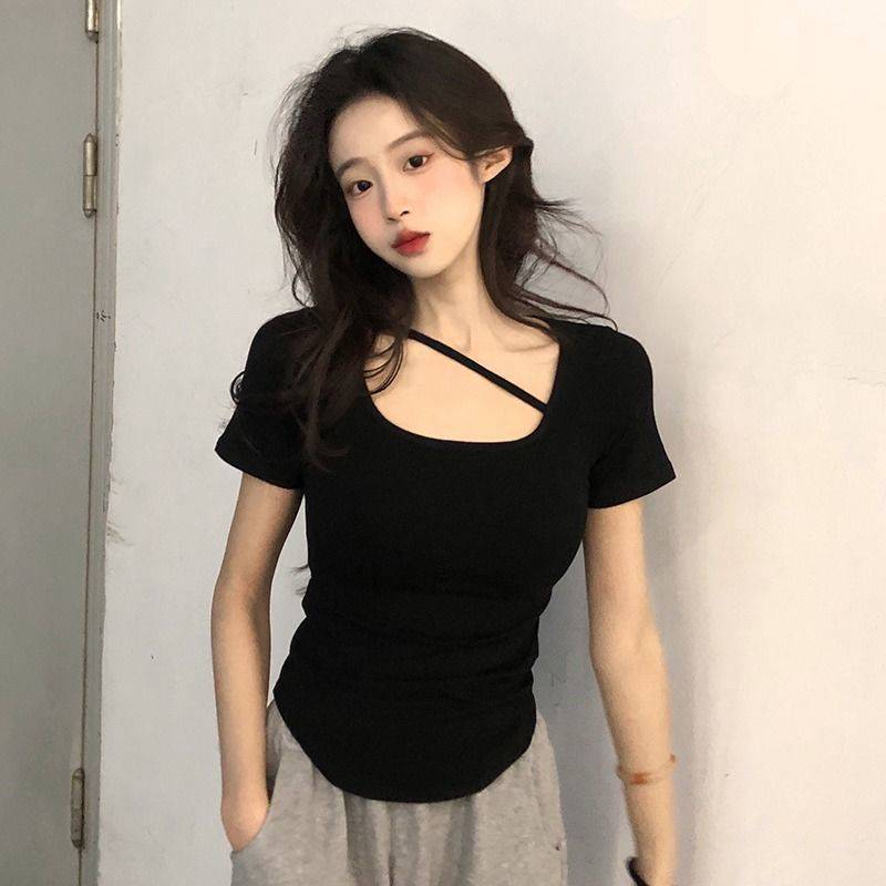 露脐装黑色短袖恤女设计感小众夏季修身短款不规则欲上衣超