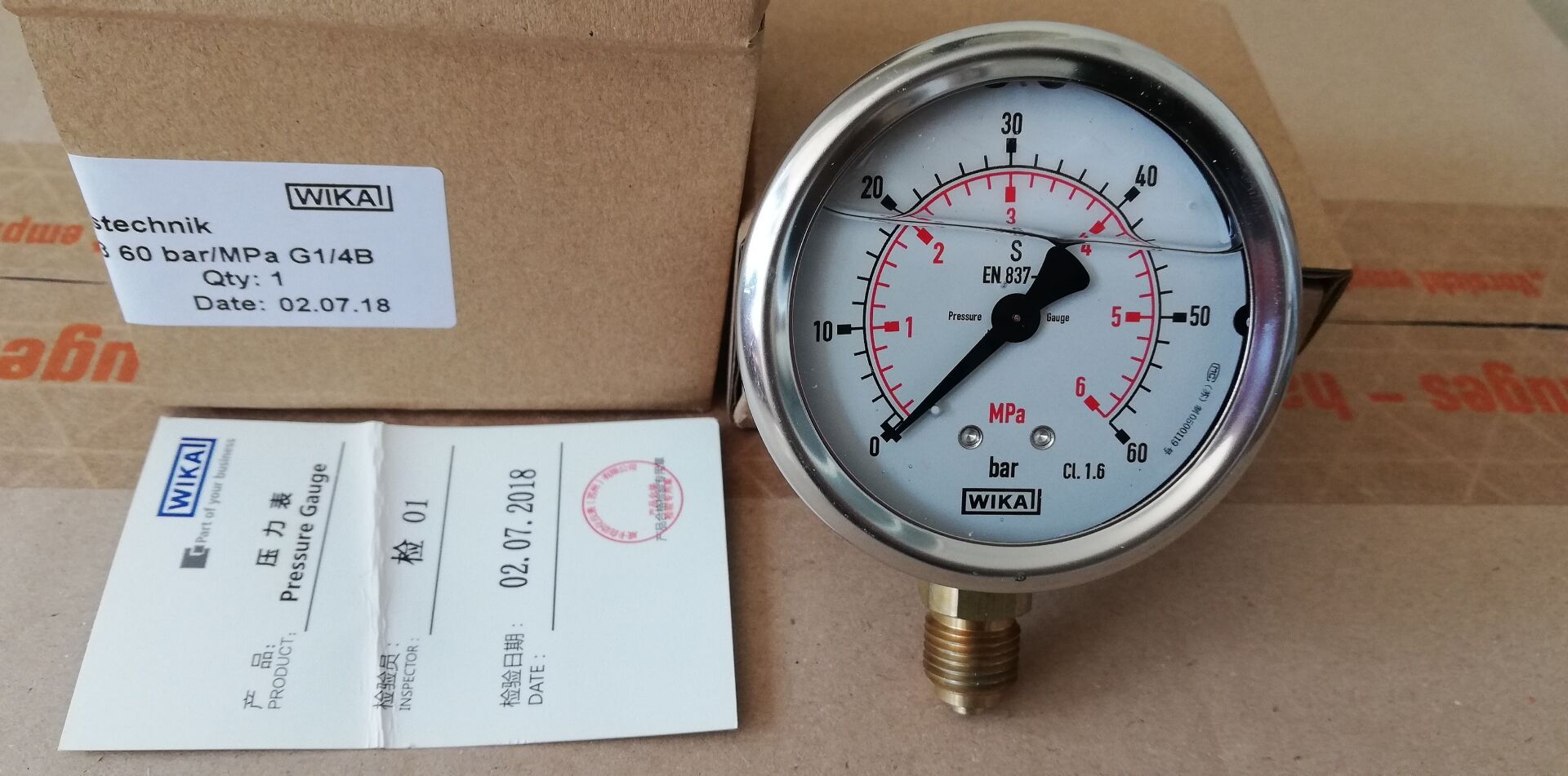 原装wika威卡充液耐震压力表111120402516barmpapsi