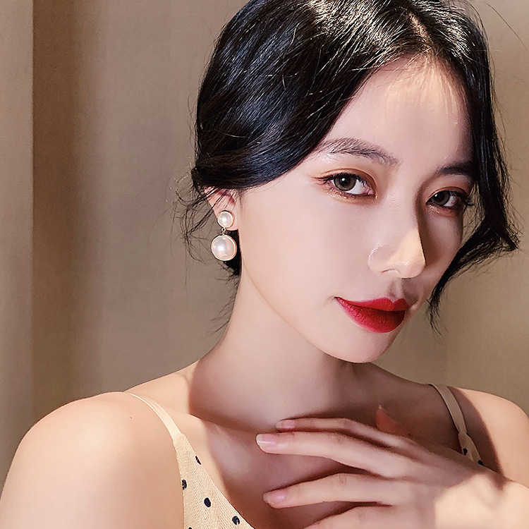 Korean Earrings New Trendy Silver Needle Online Influencer Refined Pearl Earrings High Profile Retro Hong Kong Style Ear Studs Women