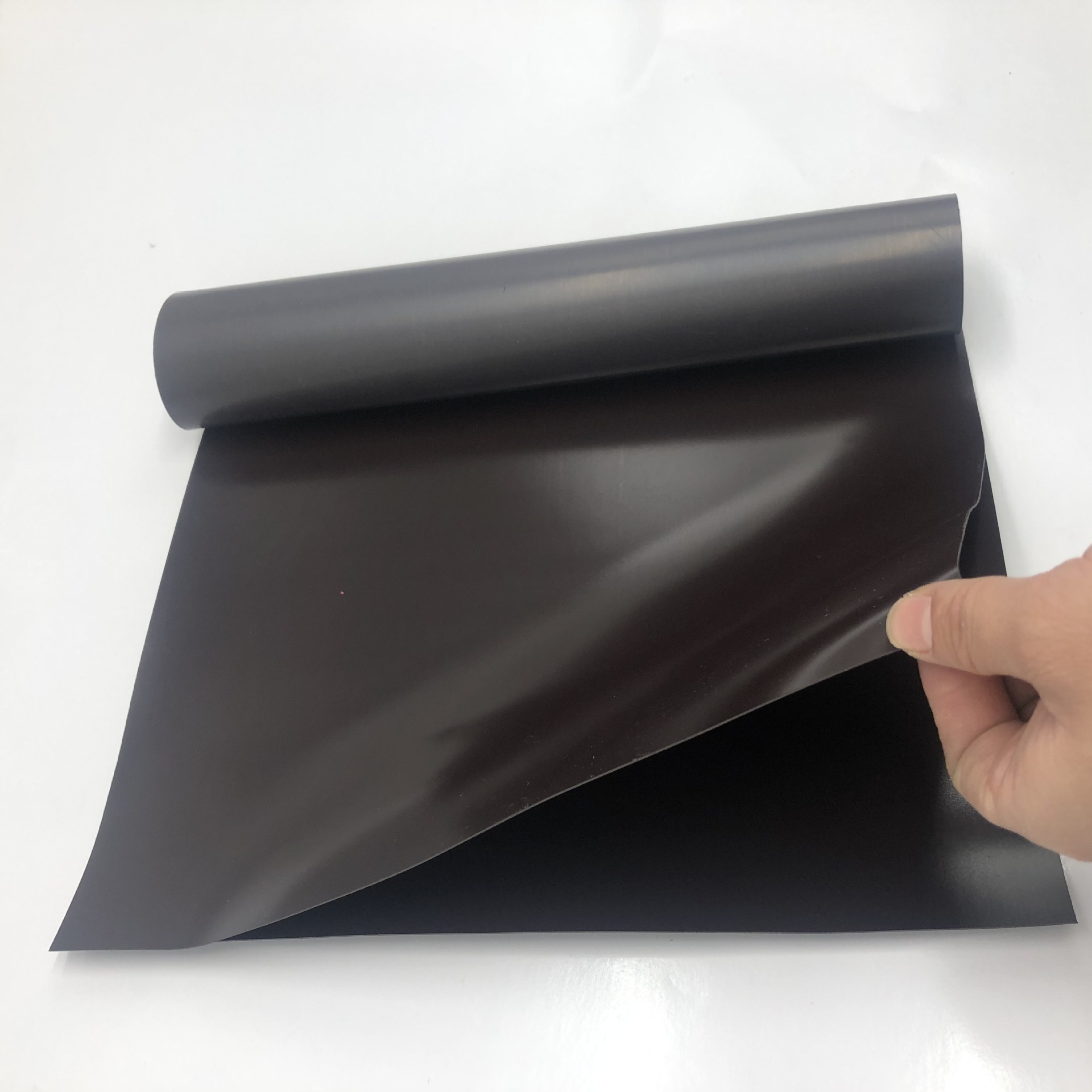 橡胶磁方形大尺寸背胶橡胶软磁铁 片材卷材可裁剪图案软磁磁条