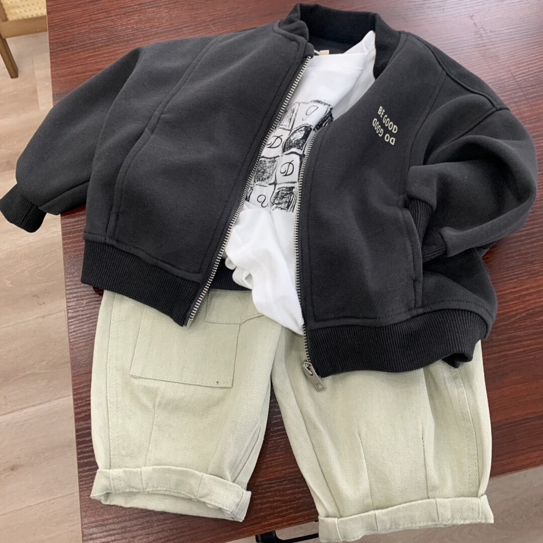 时尚小鱼 马丘比丘24秋季中小男童两件套 童装工厂实体直播货源批