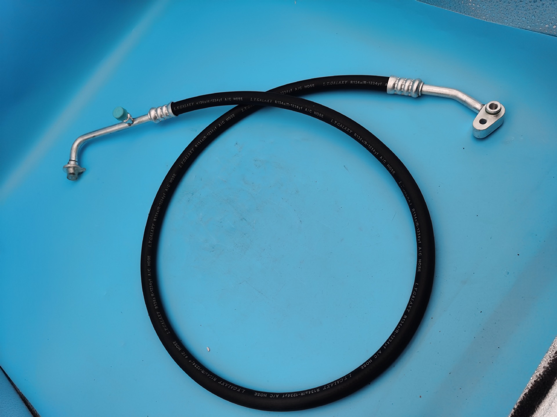 一汽虎v配件解放青岛虎v汽车空调压缩机高压管低压管橡胶管耐高压