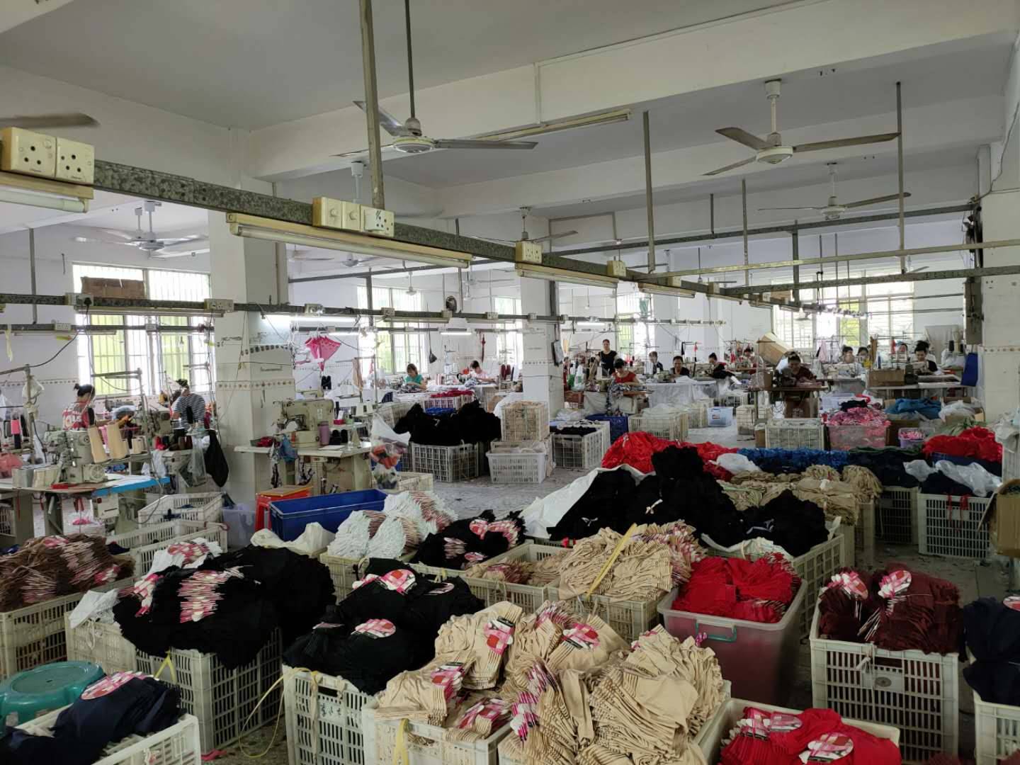 汕头市潮阳区谷饶源之杰针织内衣厂