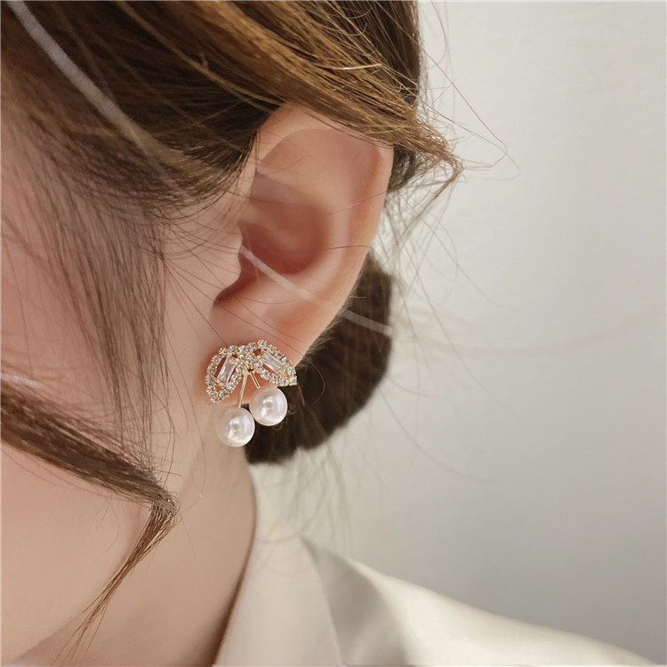 2021winter New Studs Women's Sterling Silver Needle Unique Design Cherry Unique Earrings Light Luxury Zircon Earrings