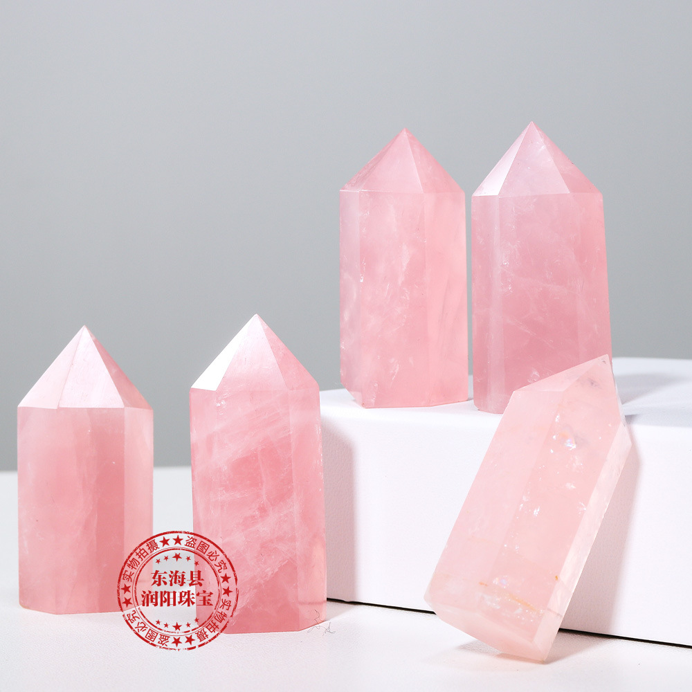 天然粉水晶柱粉晶原石手工抛光六棱单尖粉色石英桌面装饰厂家批发