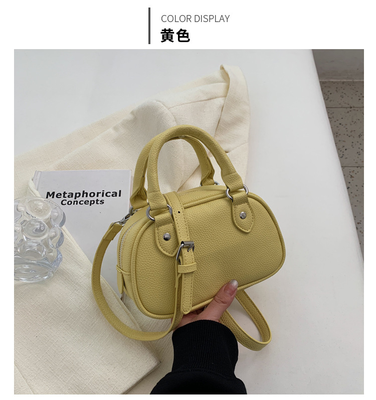 Simple Niche Design Bag Female 2023 New Spring Versatile Handheld Bucket Bag Advanced Texture Messenger Bag