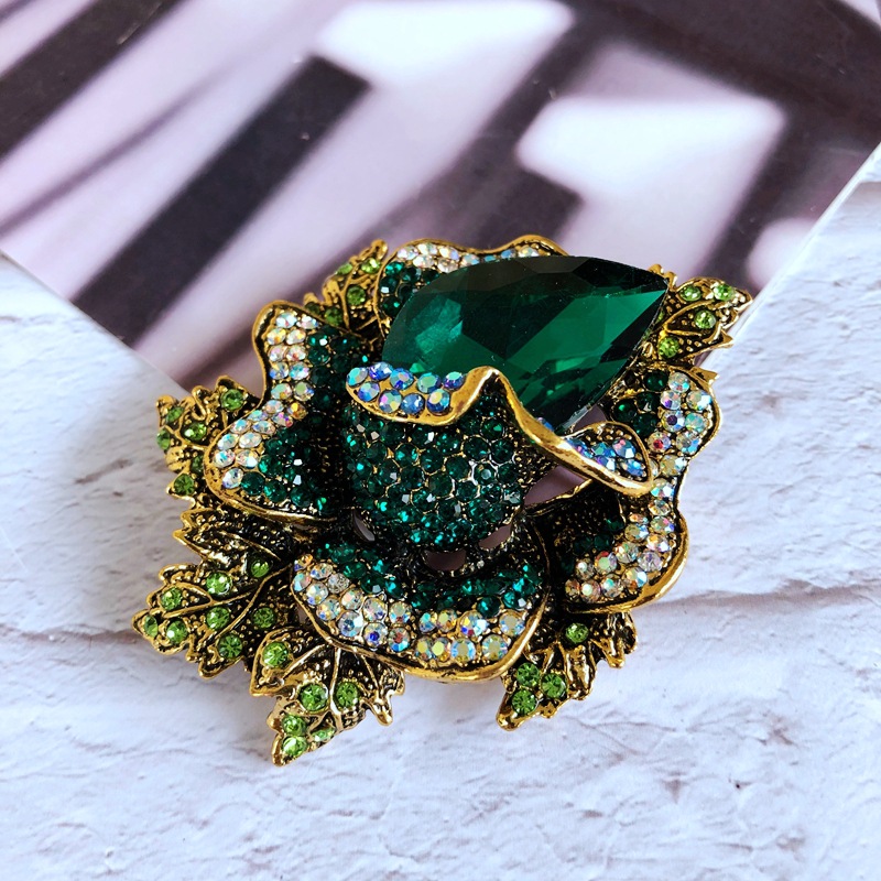 Elegant Fashion Elegant Cute Animal Colored Glass Gem Brooch Pin Cheongsam Dress Accessories C5