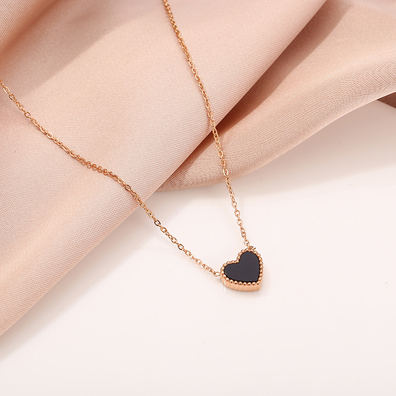Korean Style Simple Titanium Steel Necklace Female with Hearts Double-Sided Pendant Clavicle Chain Temperament Entry Lux Heart-Shaped Necklace Fashion Ornament