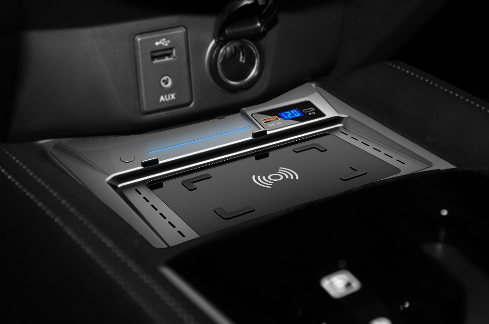 适用于日产奇骏车载无线充电器快充改装配件