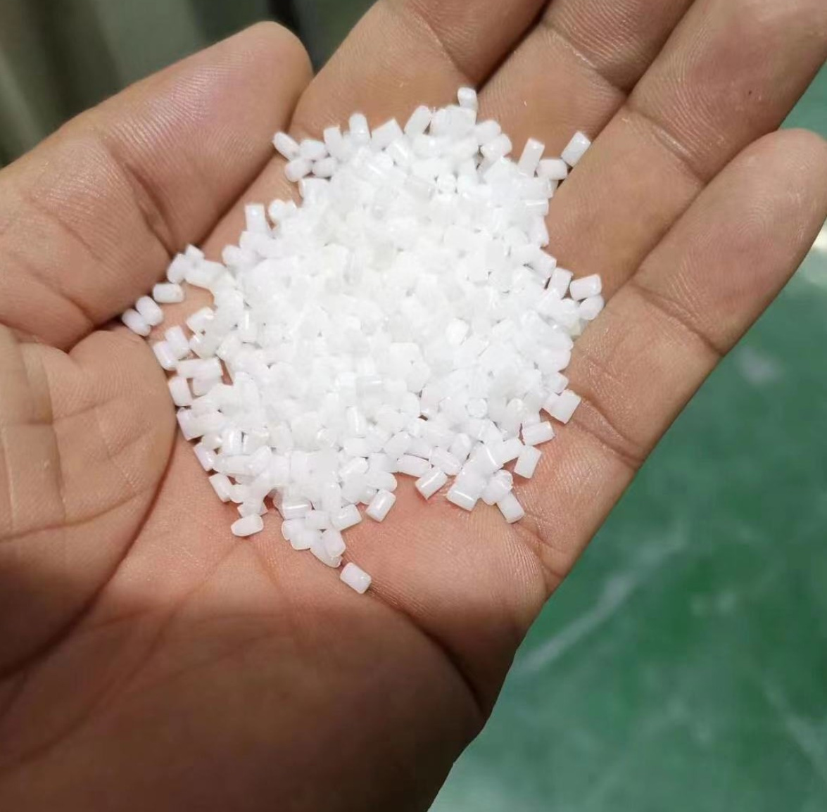 0成交525千克pom再生料 黑色pom副牌 pom回料聚甲醛塑胶原料 pom黑色