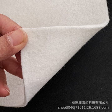 2mm白色柔软蓬松无纺布pret涤纶化纤帽子内衬针刺棉毛毡布料卷