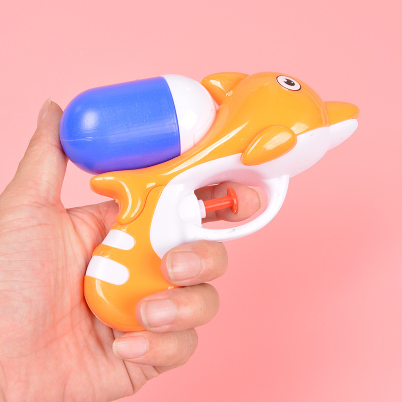 箱产品材质:环保型塑胶产品包装:单个opp包装产品名称:海豚小水枪hot