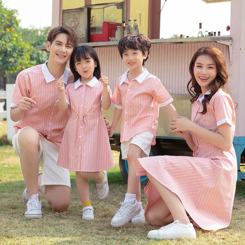 2022夏季新款亲子装潮一家三口四口家庭装显瘦竖条条纹衬衣