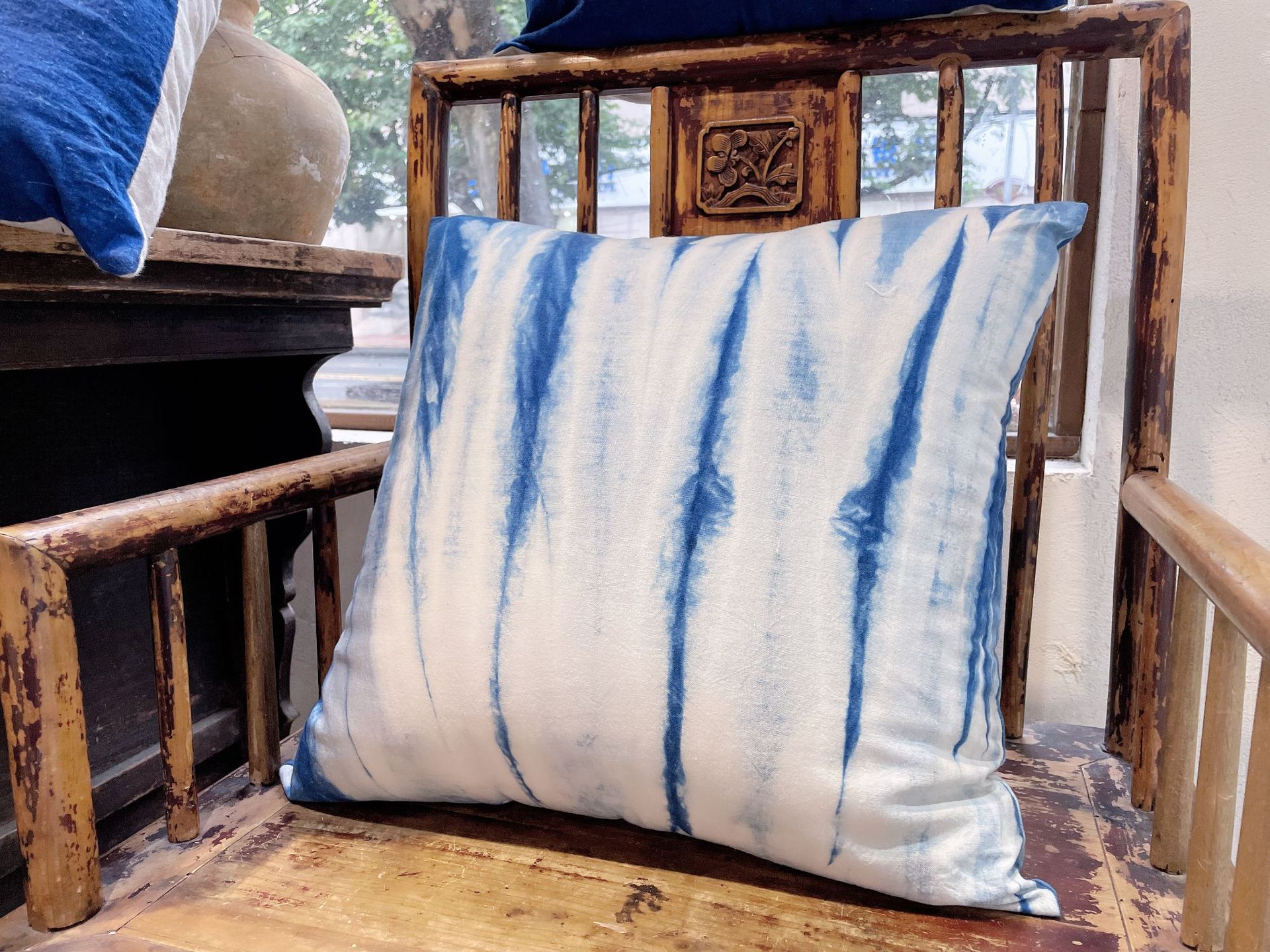 原创蓝染蜡染抱枕植物染靠垫靠枕民宿靠包复古文艺扎染布艺