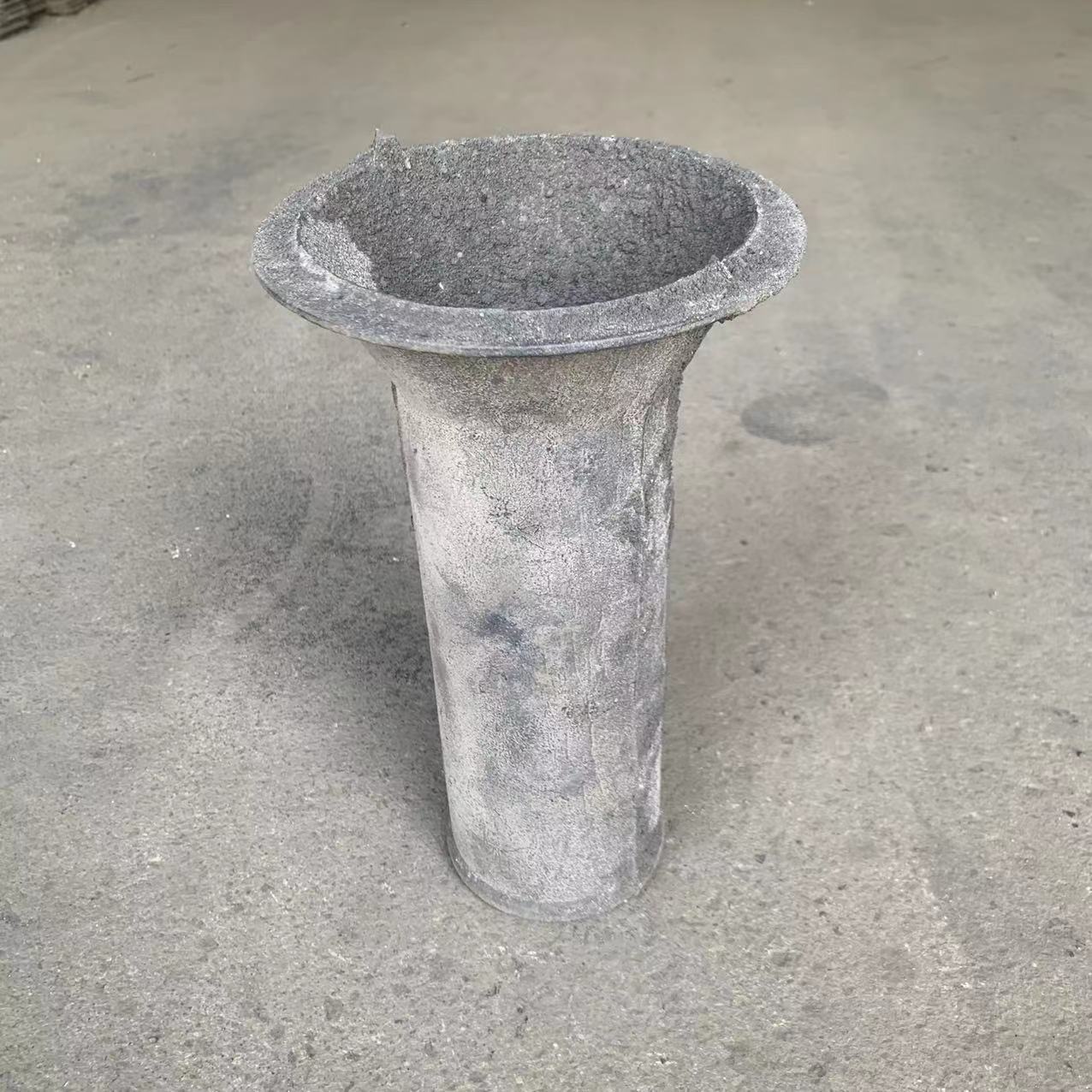 厂家供应dn100×300铸铁直排喇叭口雨水斗多规格铸铁泄水管定制