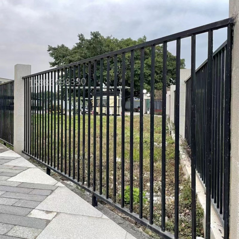 惠州厂家定制焊接护栏厂区院子隔离栅栏家用铁艺围墙栏杆