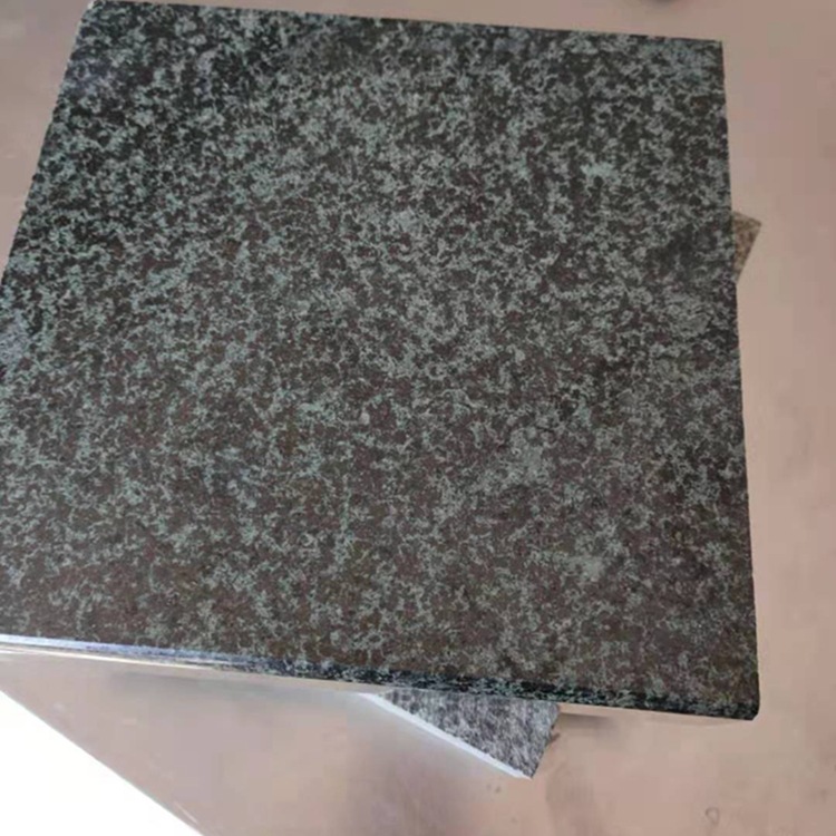 福建g654花岗岩 芝麻黑火烧水洗面地面铺装 墙面蘑菇石厂家发货