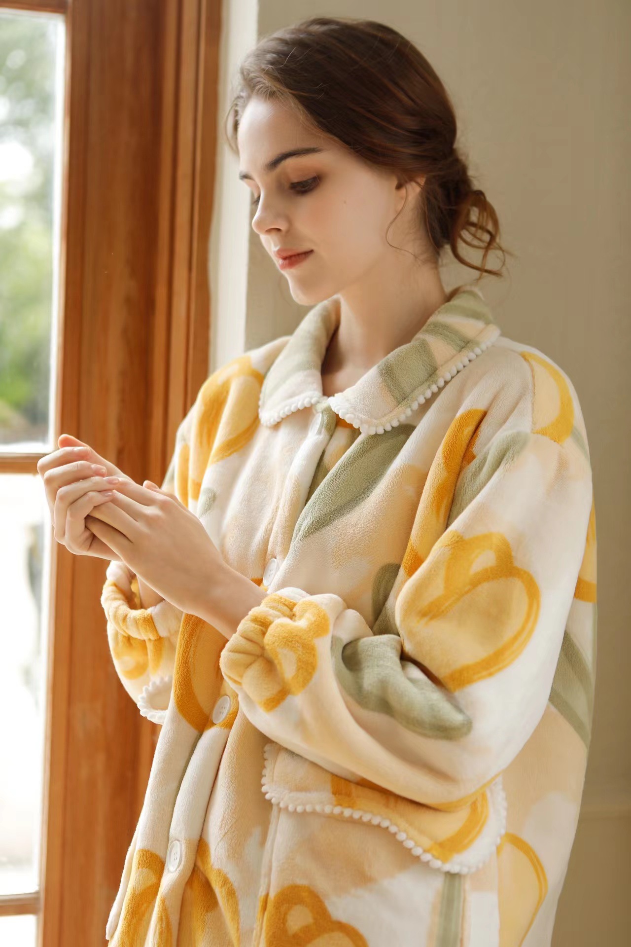 睡衣冬季女牛奶绒加厚保暖套装甜美珊瑚绒可外穿加绒长袖家居服