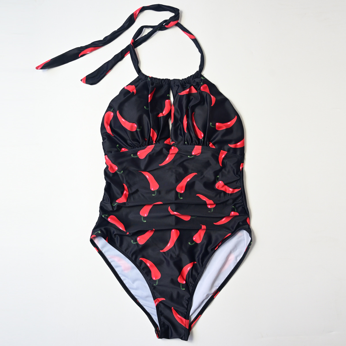 连体三角比基尼泳衣图片-海量高清连体三角比基尼泳衣图片大全