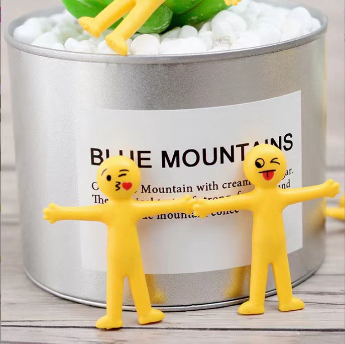 Cross-Border Factory Direct Sales Creative TPR Soft Rubber Yellow Villain Doll Smiley Face Expression Stretchable Office Vent Play