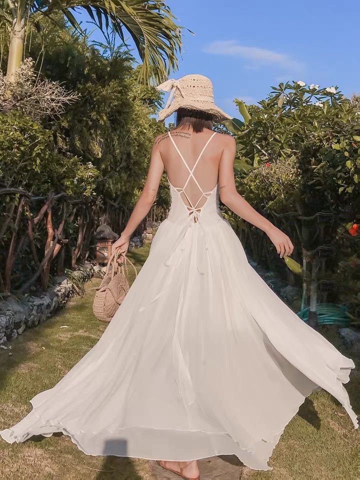 沙滩裙超仙2022新款白色性感露背仙女长裙拍照衣服海边度假连衣