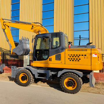 中型轮式挖掘机 抓木机 破碎锤小挖机 工程四轮微挖