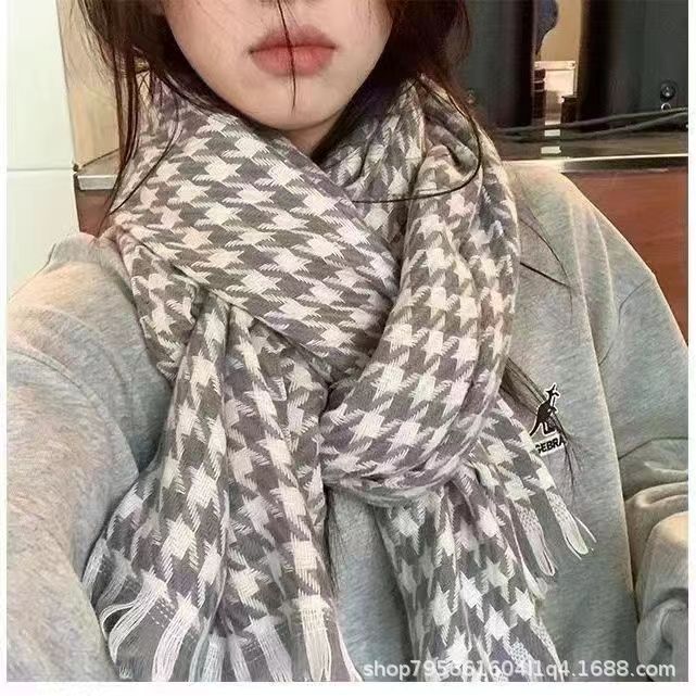 Factory Wholesale Houndstooth Plaid Scarf for Women Winter Warm 2023 New Korean Style Versatile Student Couple Scarf