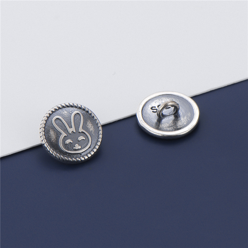 本命年小兔子纽扣s925纯银泰银复古生肖饰品diy手工编绳手链尾扣